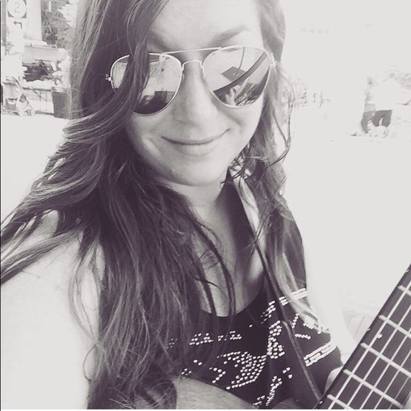 Meet your Posher, Rikki! - Picture 5 of 11